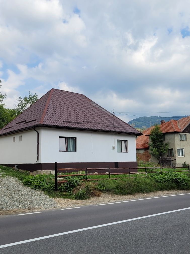 Casa de vânzare Moieciu de jos