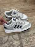 Pantofi sport cu siret