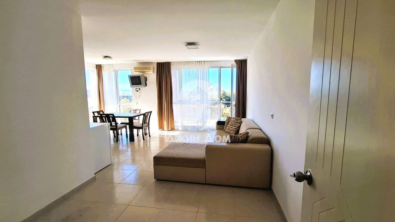 Продава се Двустаен апартамент в к.к. Слънчев бряг - 69 кв.м за 970 €/кв.м - Снимка #1