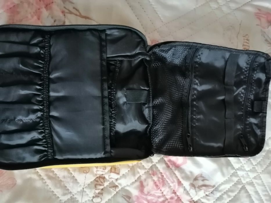 Дамски чанти различни модели