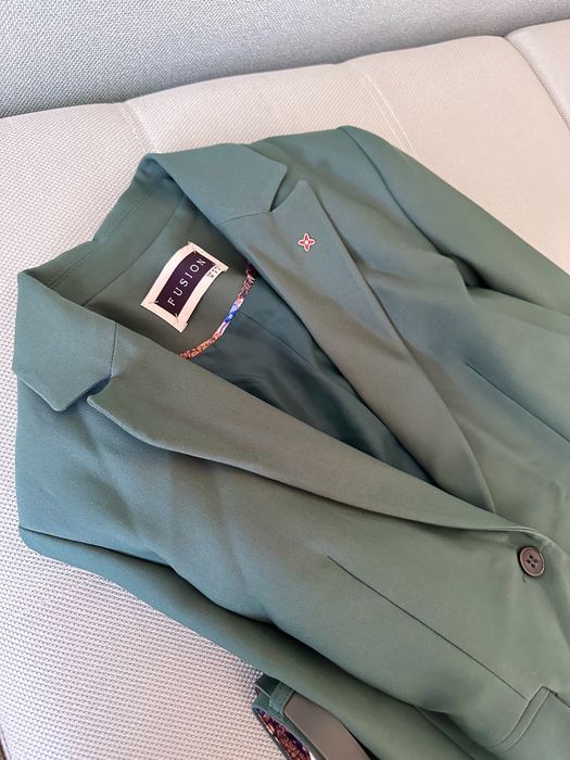 Продам женский костюм, штаны