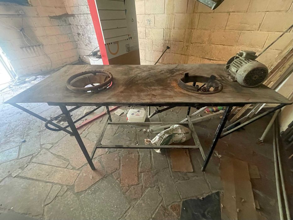 Стол с газовой горелкой