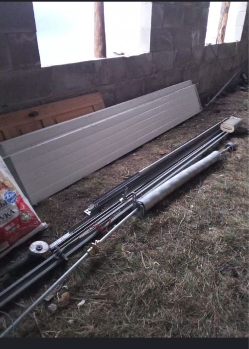 Продам ворота секционные с автоматикой