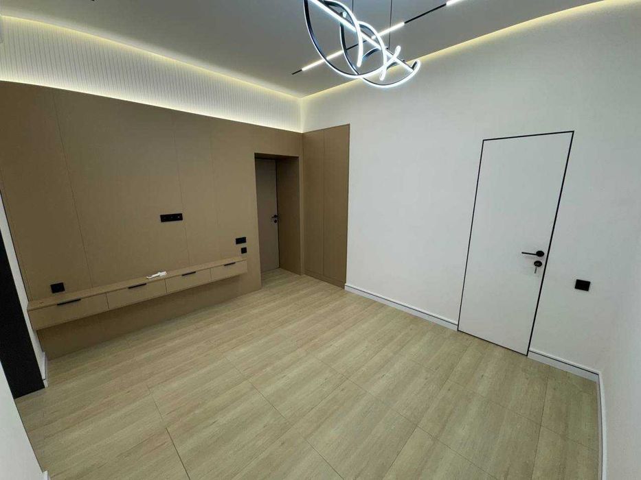 Аренда Евро офис
Яккасарайский район 
Ориентир: Ракат Махалля