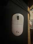 Mouse gpro superlight 2+adaptor pentru improved latency