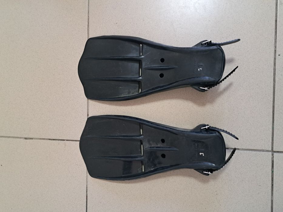 Продам ласты оригинальные в отличном состоянии