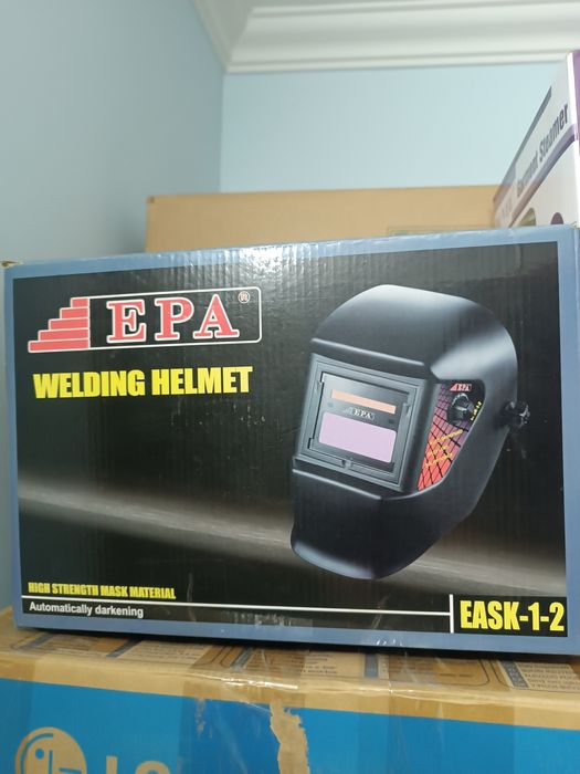Срочно продам сварочную маску хамилион ЕРА