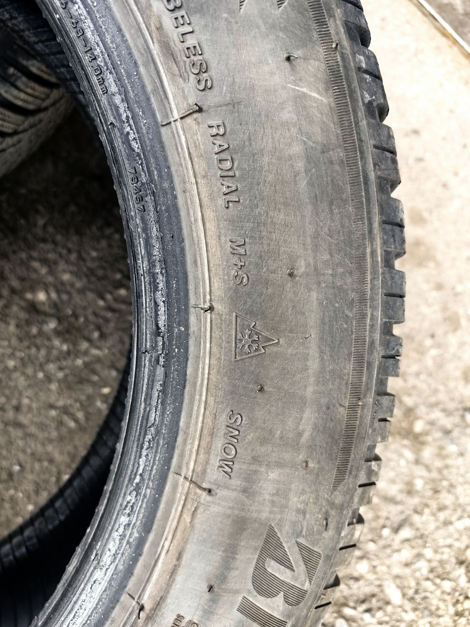 205/55 /16 зимни  Bridgestone Blizzak LM005