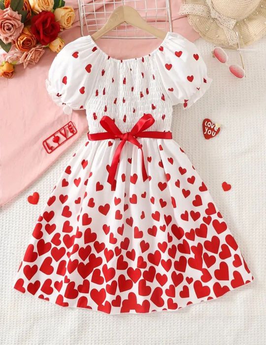 Платья для девочек синее красное  зелёное на 10-12 лет рост 130-160