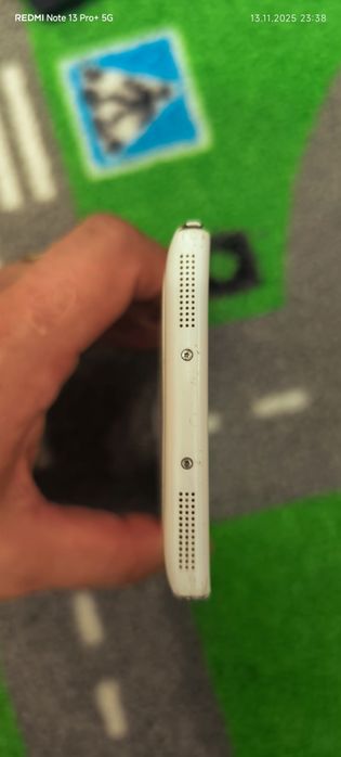 Vonino Jax QS - 5" HD, Quad-Core 1.3GHz, 1GB RAM, 16GB, Dual-SIM - alb