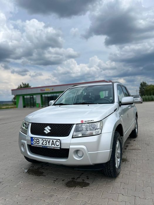 Vînd Suzuki Grand Vitara