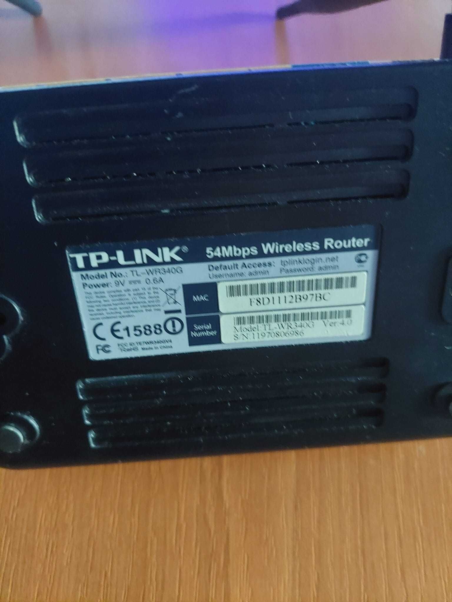 Vand la pachet doua routere tp link