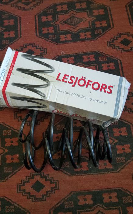 Продам пружины передние на Ауди А6 С4