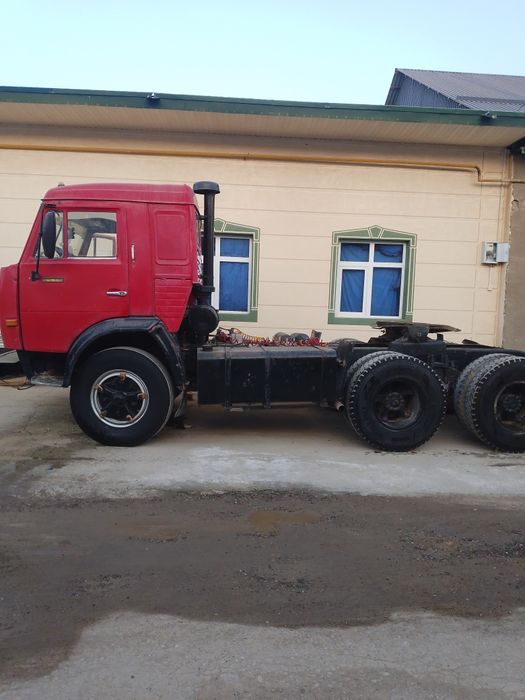 Kamaz tegach sotiladi