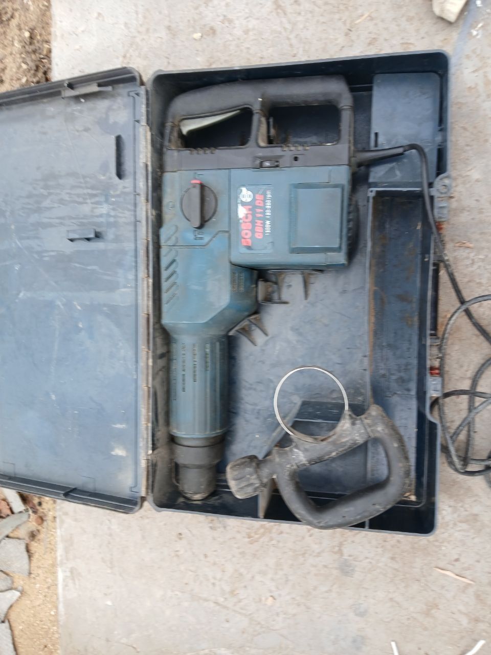 Перфоратор BOSCH 11E