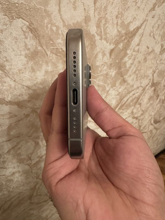 iPhone 15 Pro Max Natural Titanium 256GB Sim (85%)