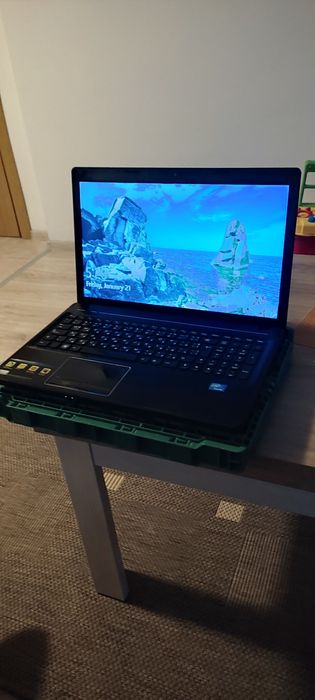 Продавам лаптоп LENOVO G580