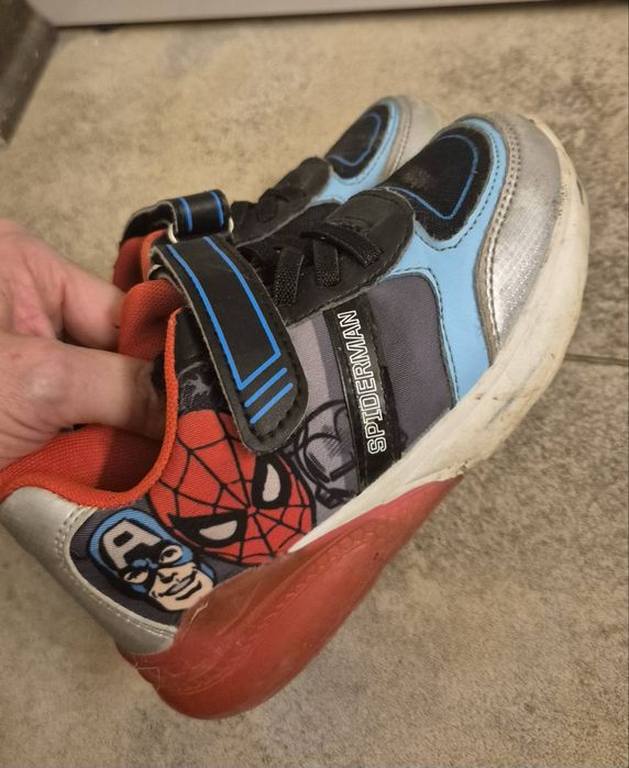 Детски маратонки светещи супер герои 26/27 номер