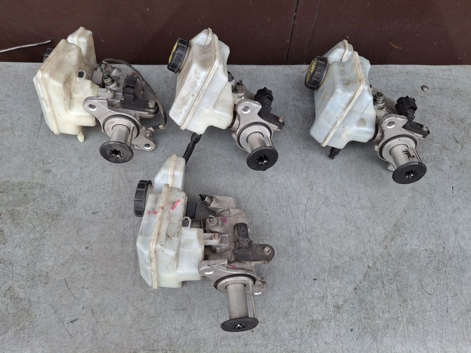 Vas lichid Pompă/Pompă frina Golf 7 Tiguan Passat B8 Audi A3 8V Leon