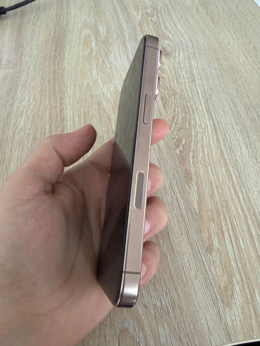 iPhone 16 Pro 256GB Desert Titanium