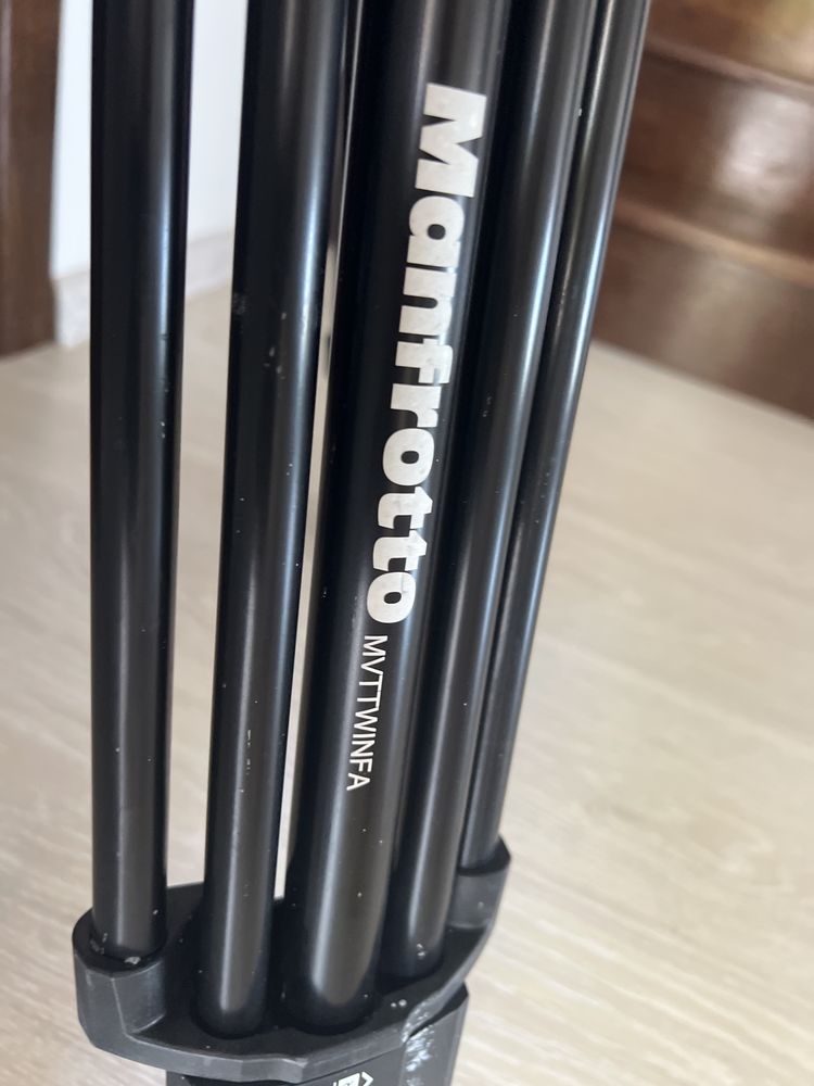 Trepied profesional manfrotto nitrotech 608ah varf de gama