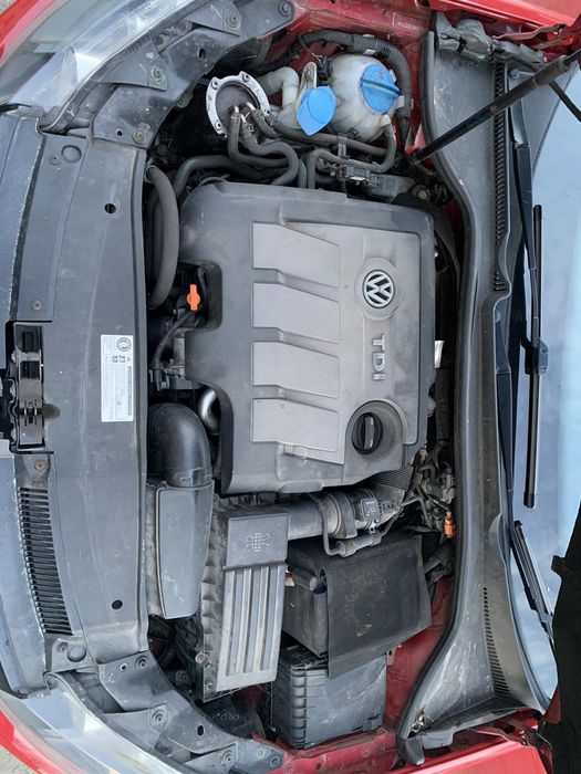 Фолксваген Голф 6 комби 1.6 тди 105 коня 2011год