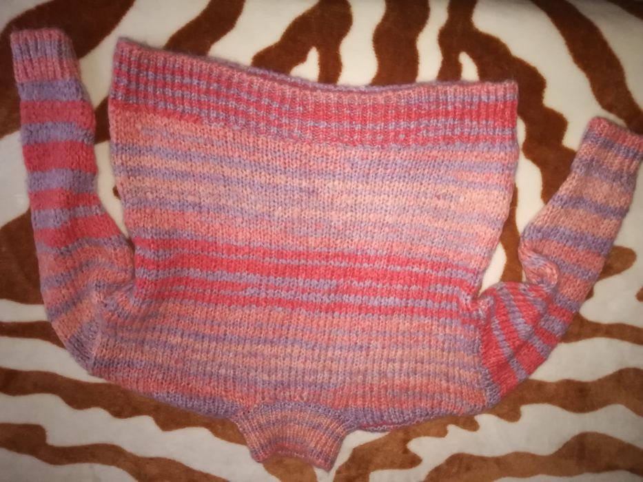 Pulover Bershka, marimea S purtat o data, gros, foarte frumos