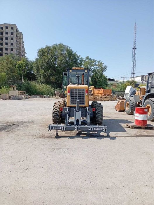 Автогрейдер модель GR 135