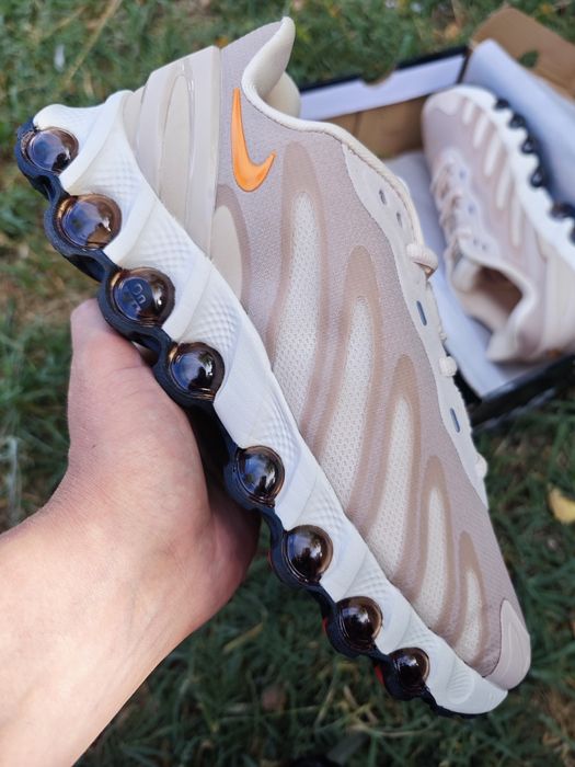 Nike AIR Max DN8 'Light Kaki Monarch' mărime 42, poze 100% reale