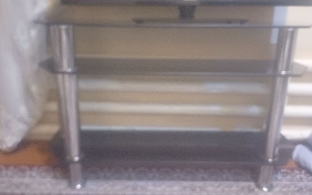 Televizor podstavka sotiladi