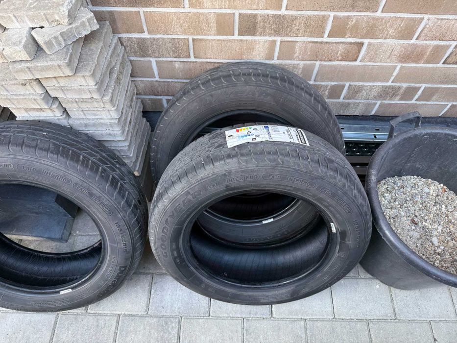 Anvelope Michelin CrossClimate 235/45R18 / Goodyear DuraGrip 185/65R15