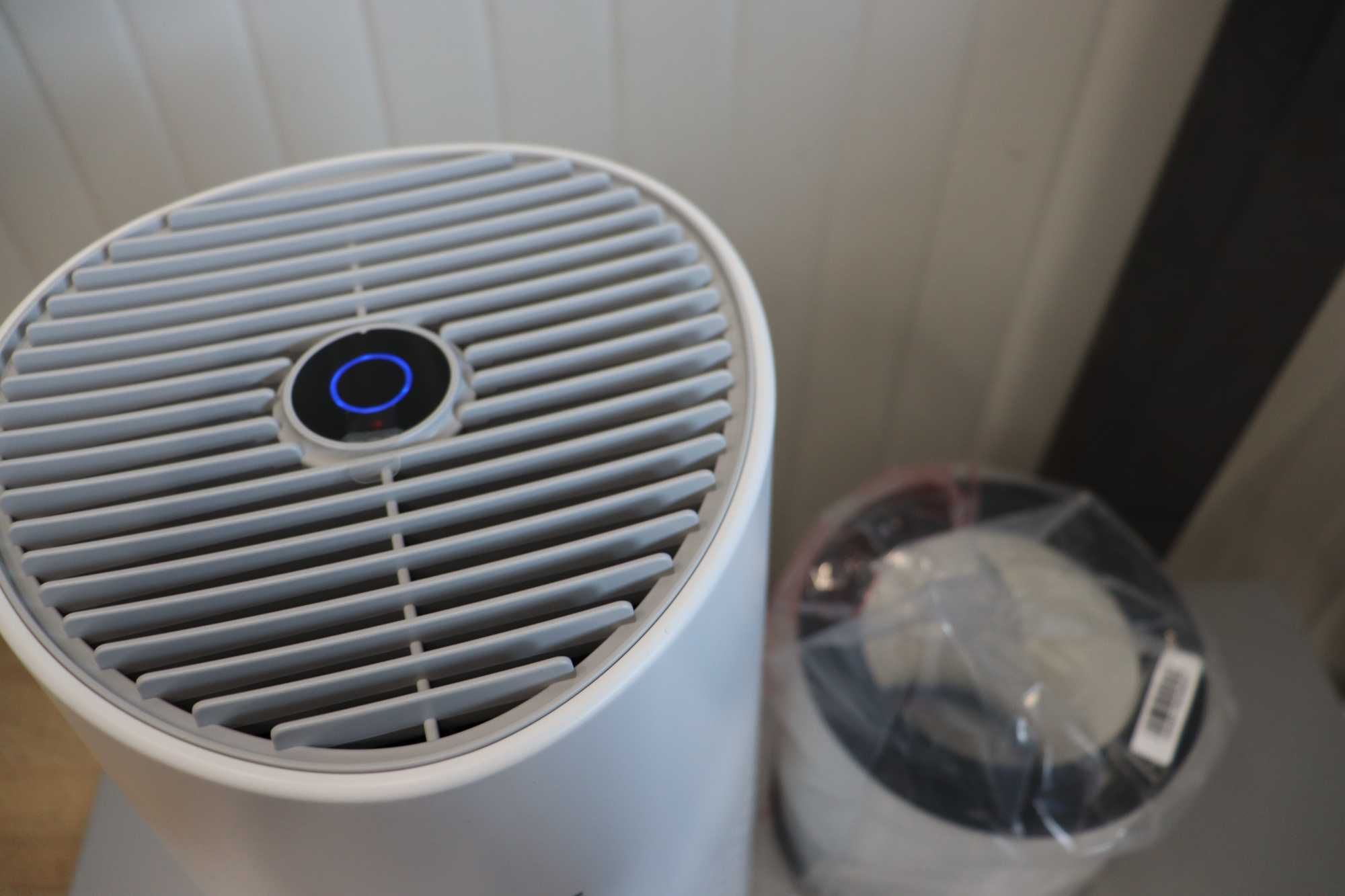 Philips Light Cleaner, за мъже с алергия, HEPA филтър, к44 м² AC0651