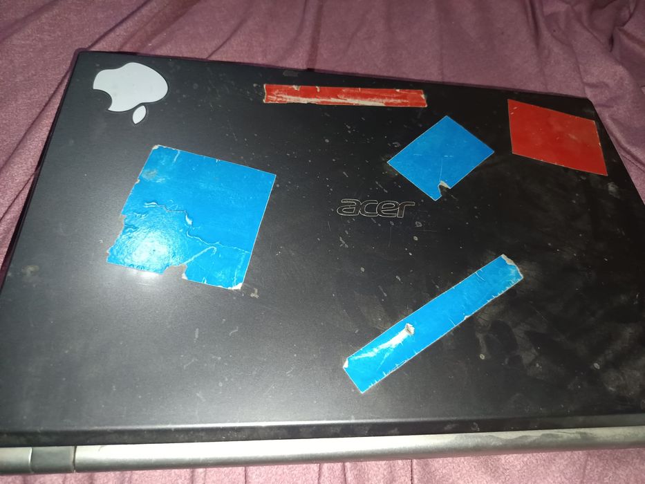 Vând laptop Acer aspire V3 GeForce