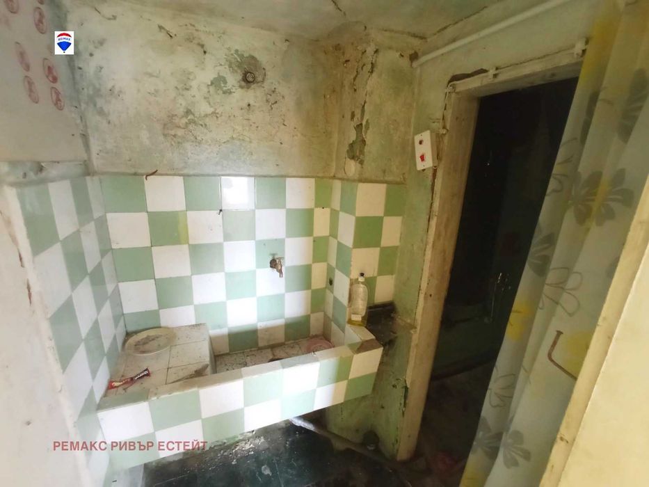 Продава се Къща в с. Бъзън, Област Русе - 119 кв.м за 302 €/кв.м - Снимка #9