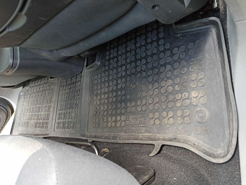 Рено Сценик 2006 2.0 16V бензин