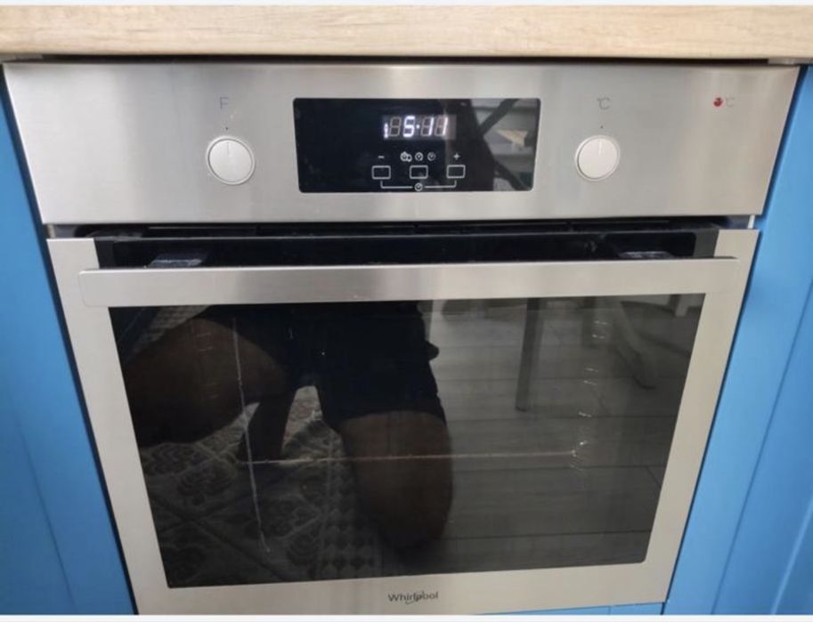 Vand cuptor electric whirlpool