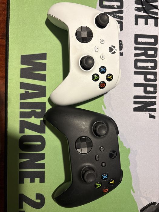 2 Controllere Xbox Series Z