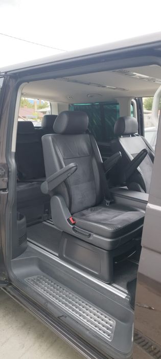 VW T5 Multivan 2011-firma