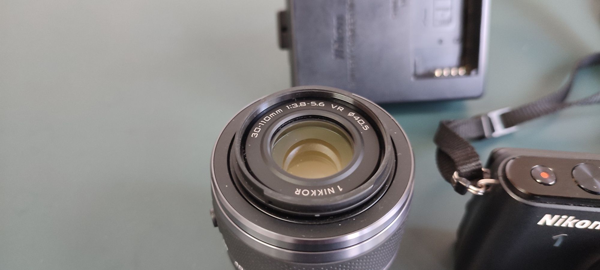 Aparat foto mirrorless Nikon 1 S 1 kit cu 3 obiective