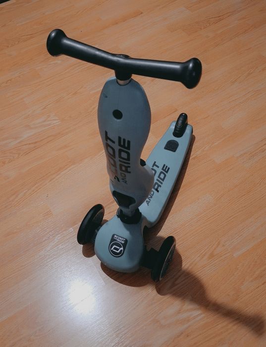 Trotineta Scoot and Ride