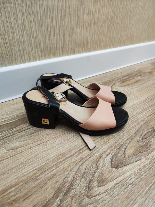 Продам босоножки, натуральная кожа, производство Турция, размер 37