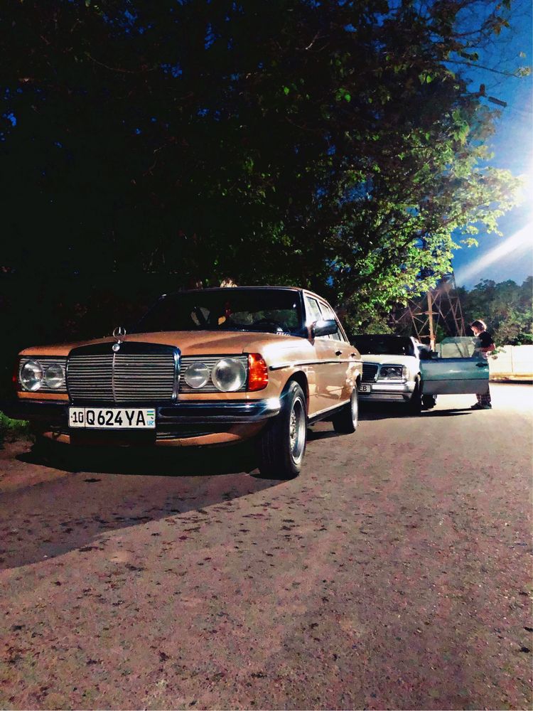 Машина на фото съемки Mercedes-Benz w123