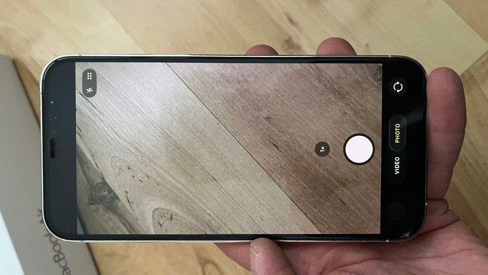 iPhone 12 Pro Max 256 - funcțional - ecran fisurat + camera UW defectă