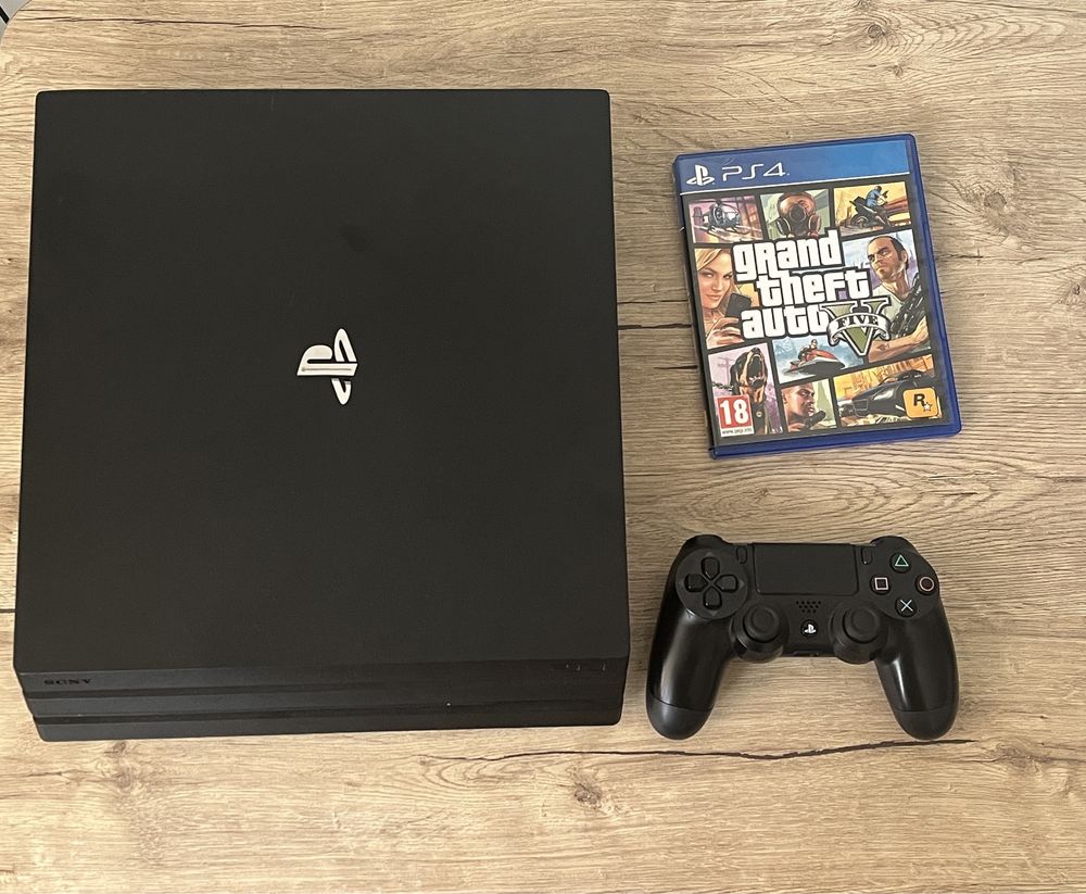 Playstation 4 PRO PS4 + 1 Controllere+ GTA 5