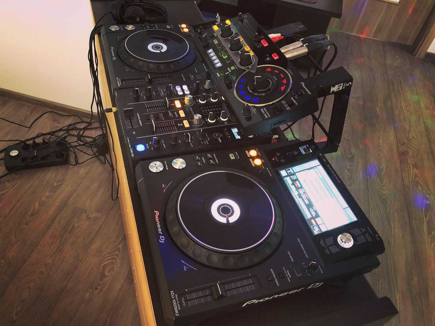 Inchiriez Setup DJ - Playere + mixer - 600 Lei/Eveniment