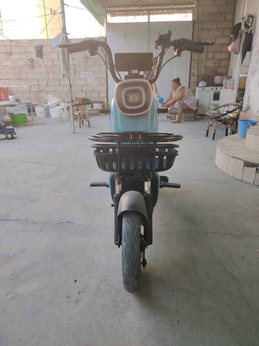 Skutrni sotiladi narxining kelishamz