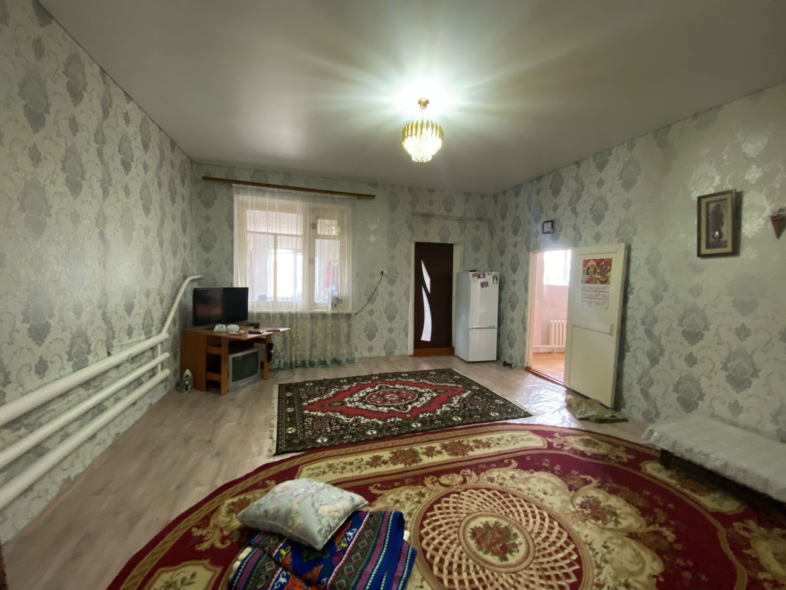 Продаётся 2комнатный дом срочно