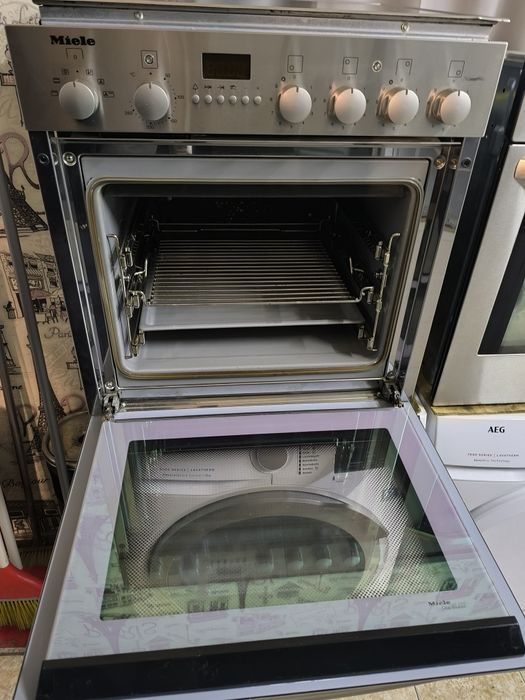 Фурна с котлони Miele