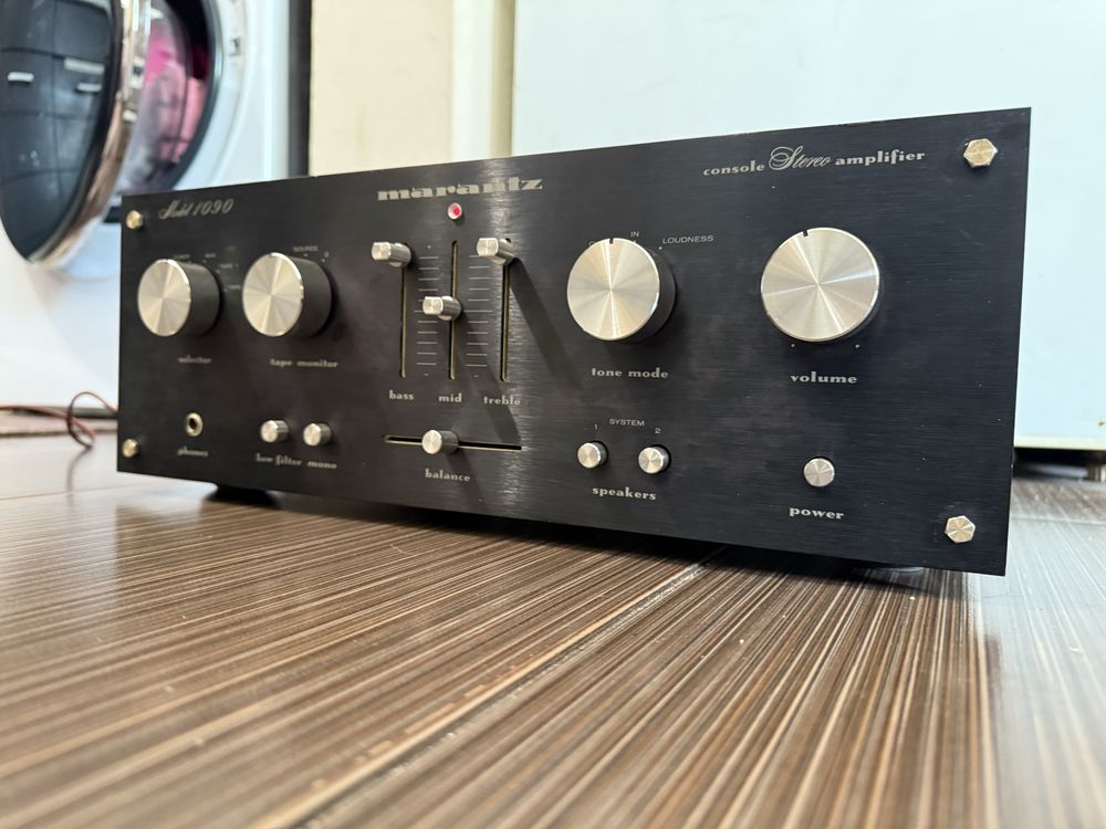 Marantz 1090 Качествен стерео усилвател