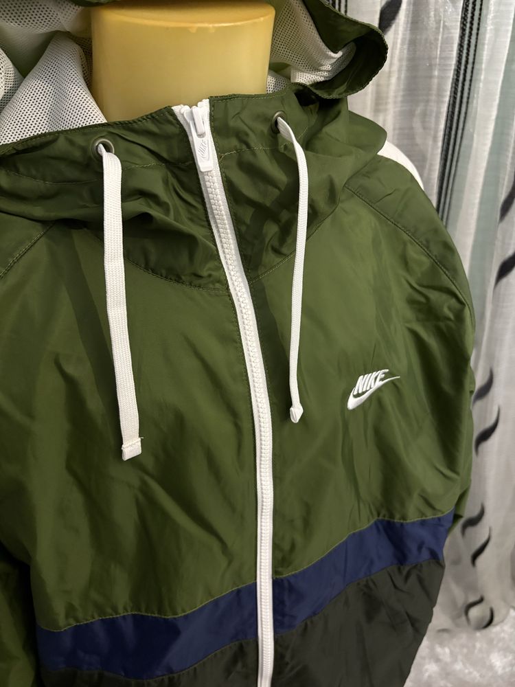 Nike анцузи